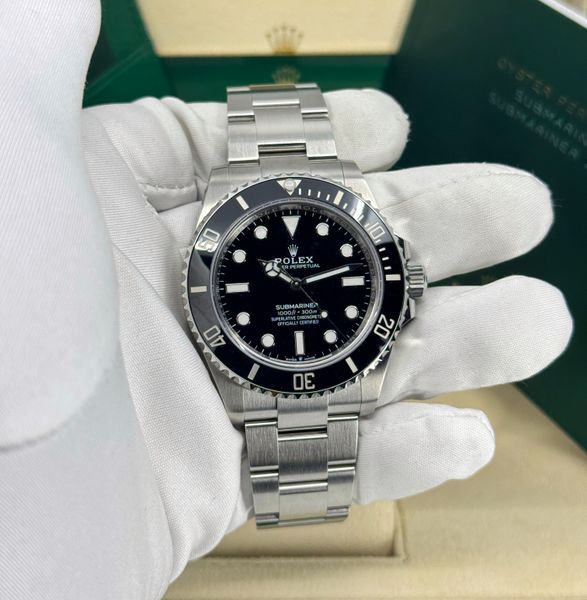 Rolex Submariner 124060
